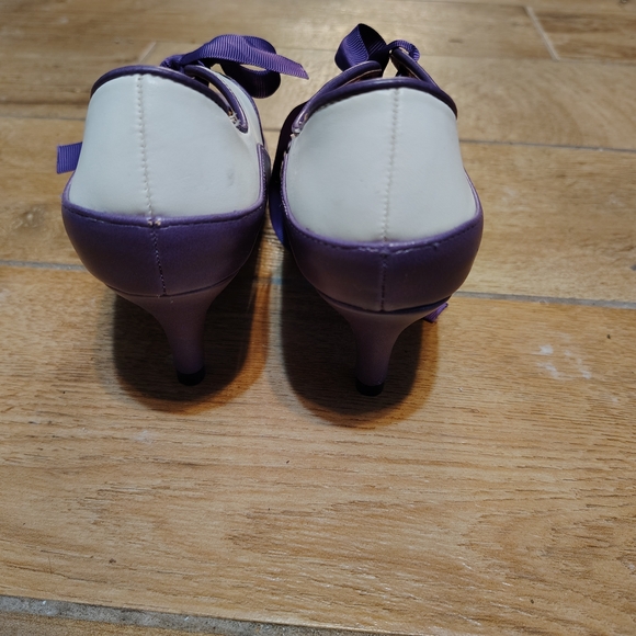 Lulu Hun Jeanie Vintage Heels - Picture 3 of 6